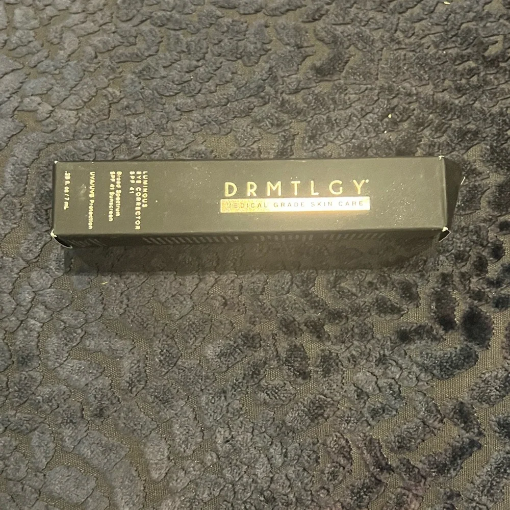 NWT DRMTLGY Medical Grade Skin Care Concealer
